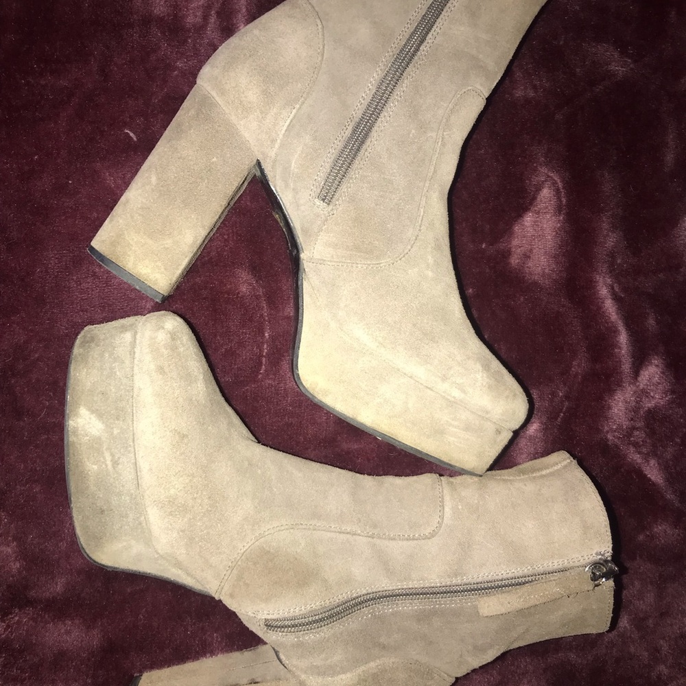 Women's Tan Suede Ankle Boots
